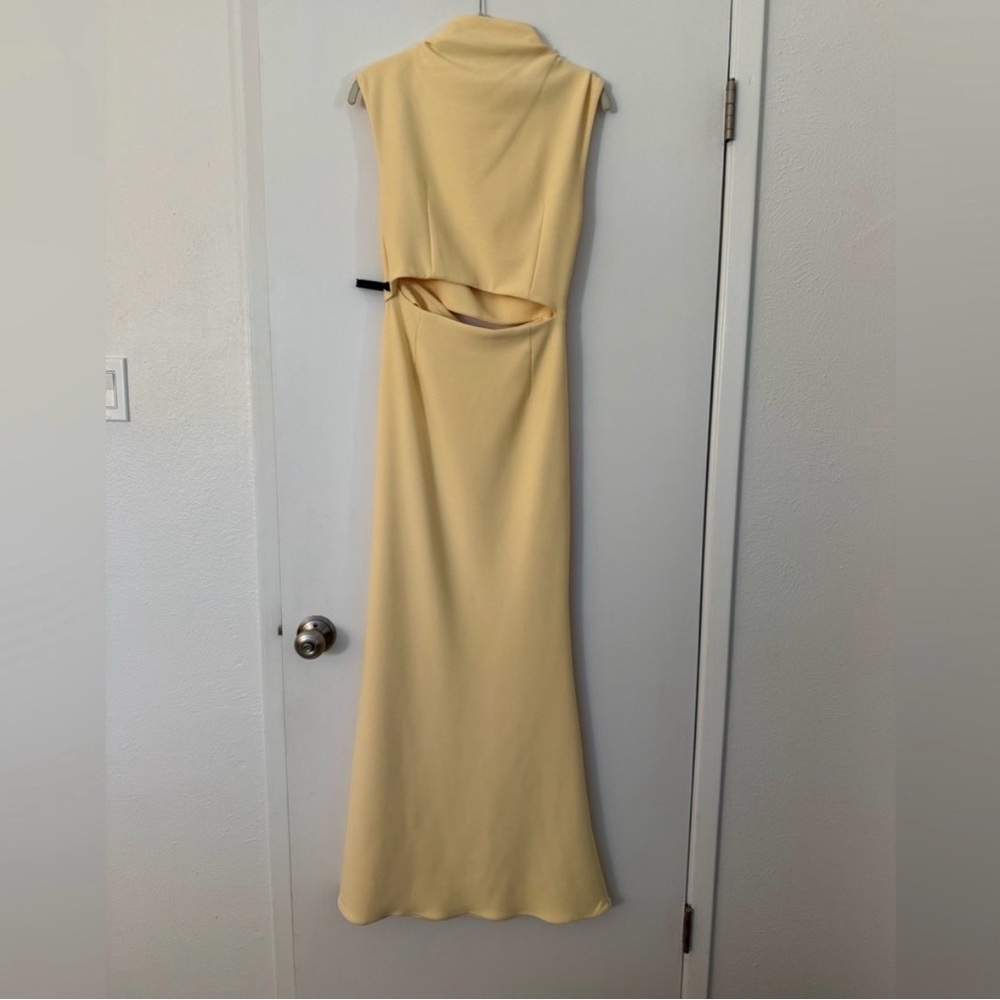 Elliatt Nola Gown Butter Yellow - Picture 3 of 7